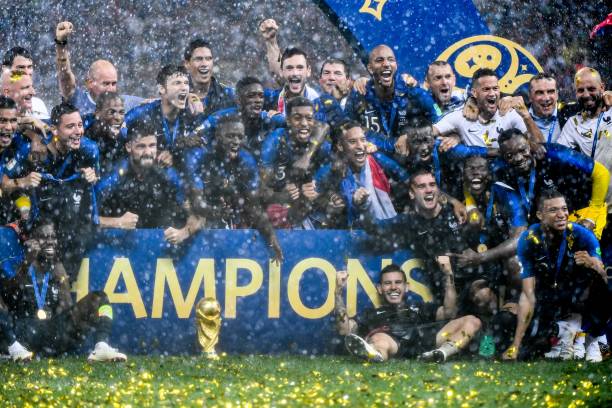 虽然在俱乐 虽然在俱乐